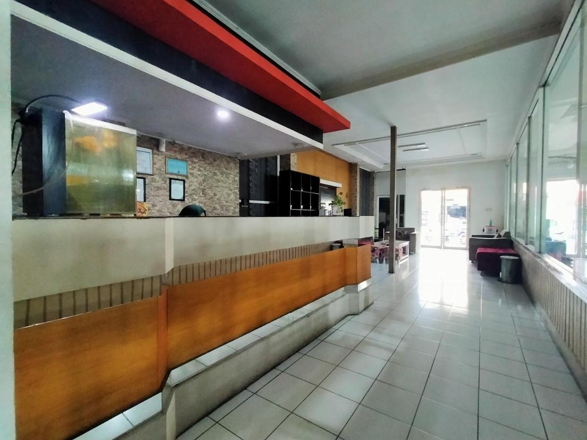 Hotel Nirwana Ternate Redpartner エクステリア 写真