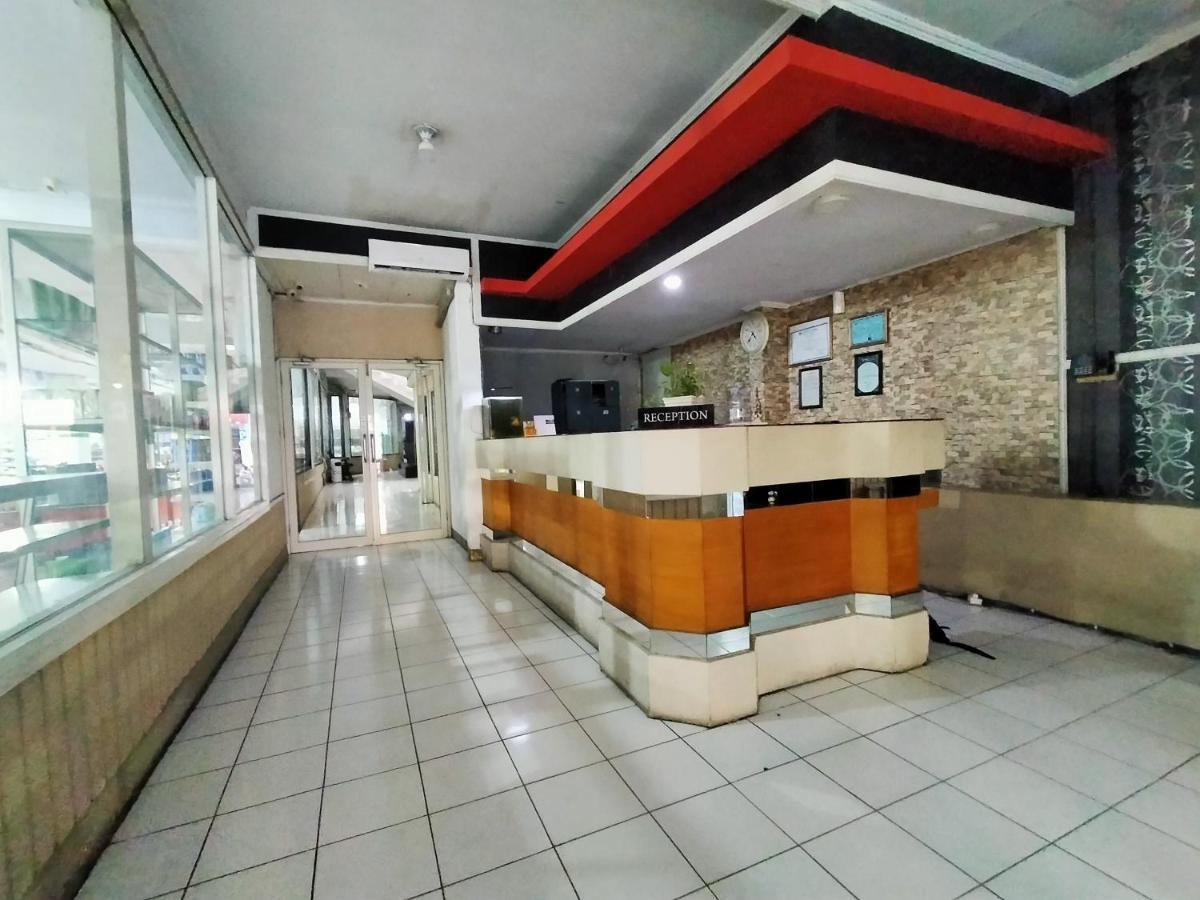 Hotel Nirwana Ternate Redpartner エクステリア 写真
